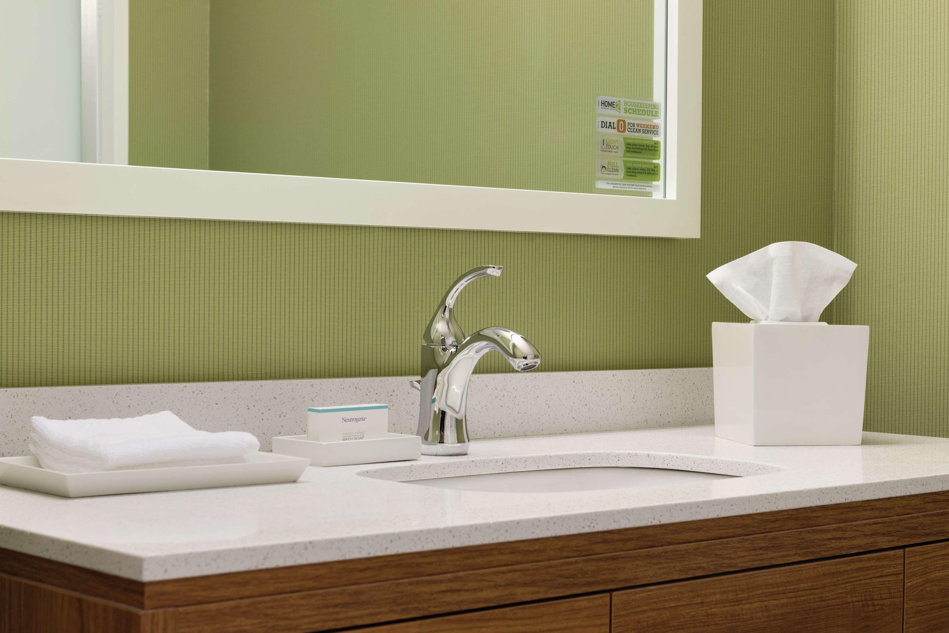 Home2 Suites By Hilton Iowa City Коралвил Екстериор снимка