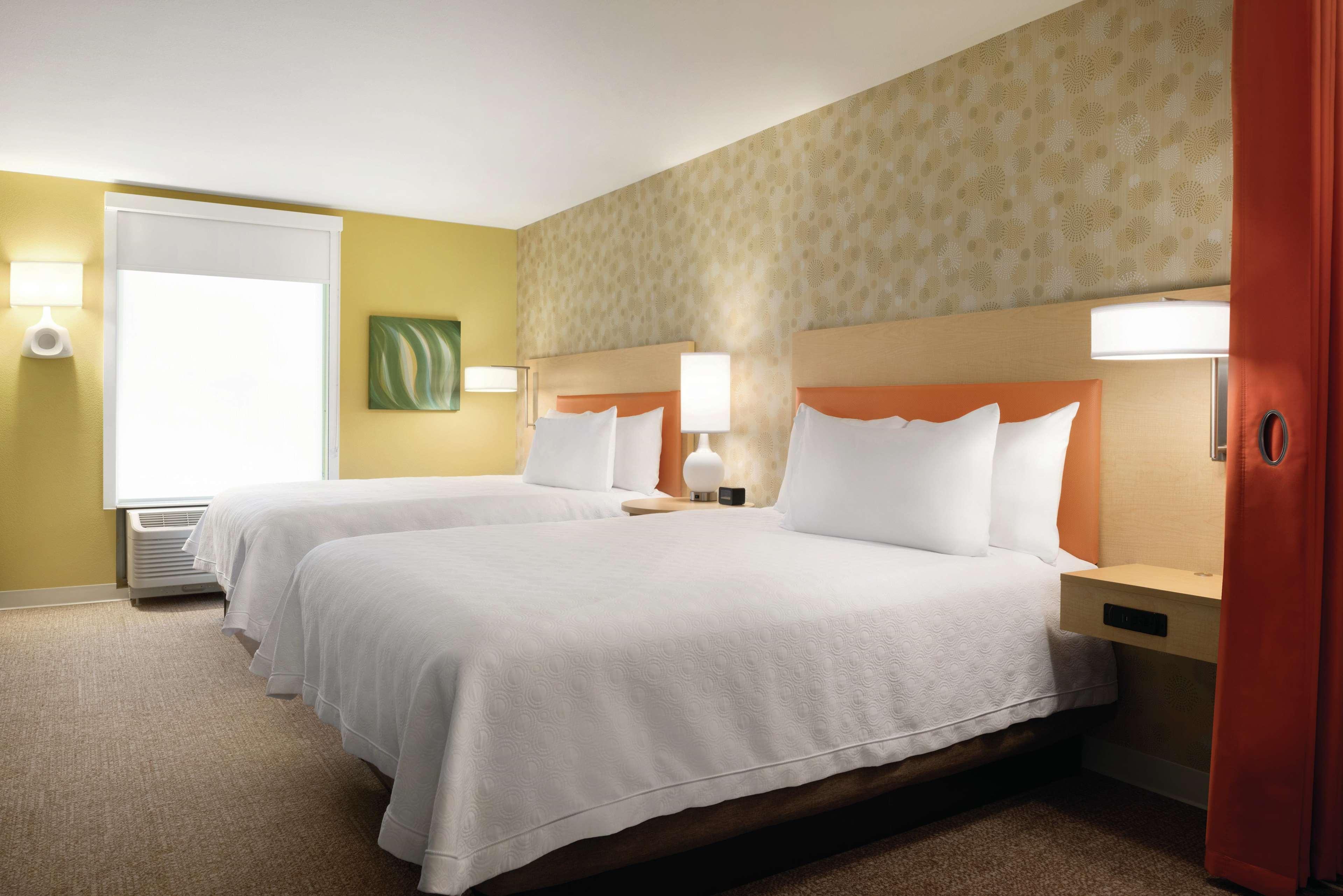 Home2 Suites By Hilton Iowa City Коралвил Екстериор снимка