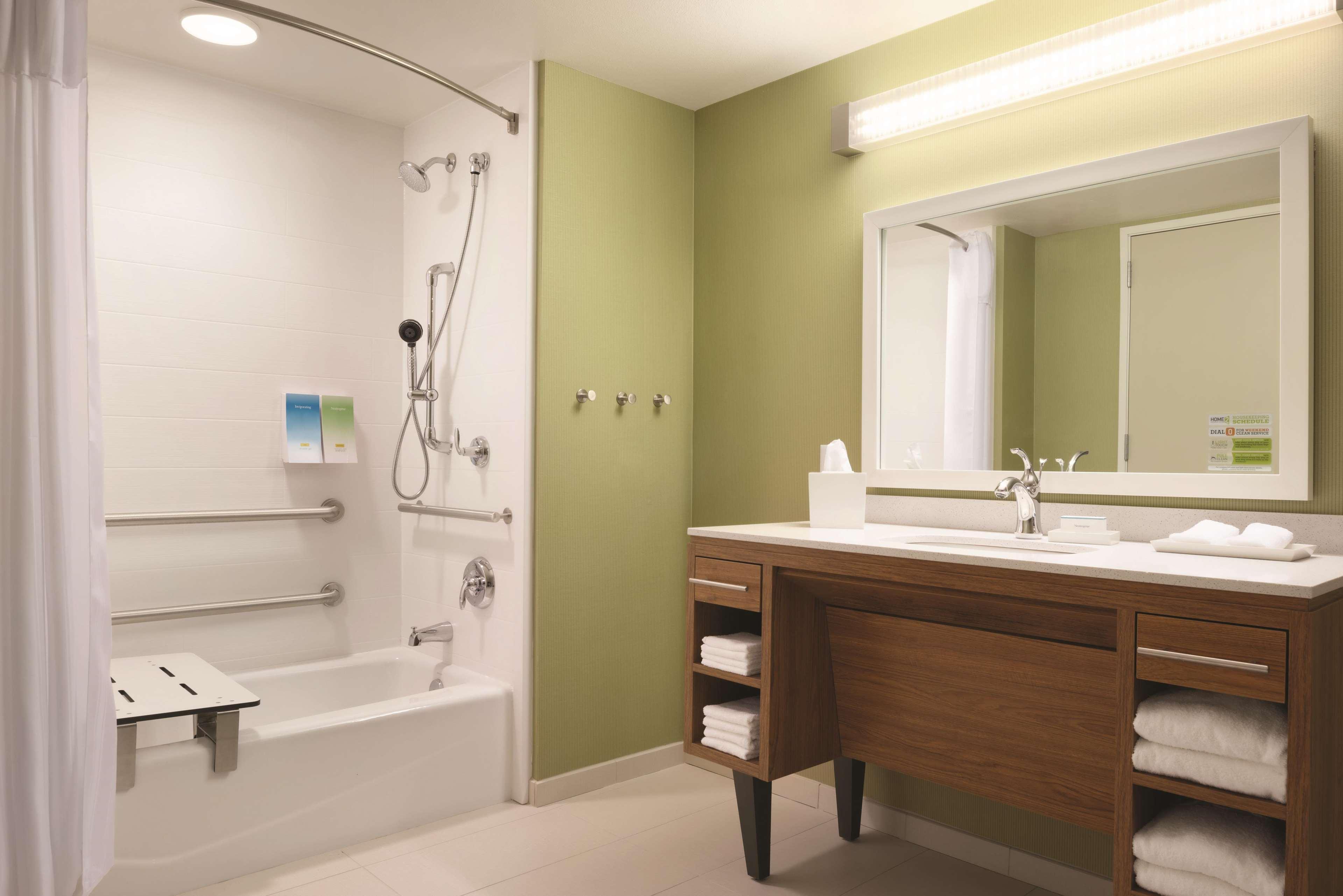 Home2 Suites By Hilton Iowa City Коралвил Екстериор снимка