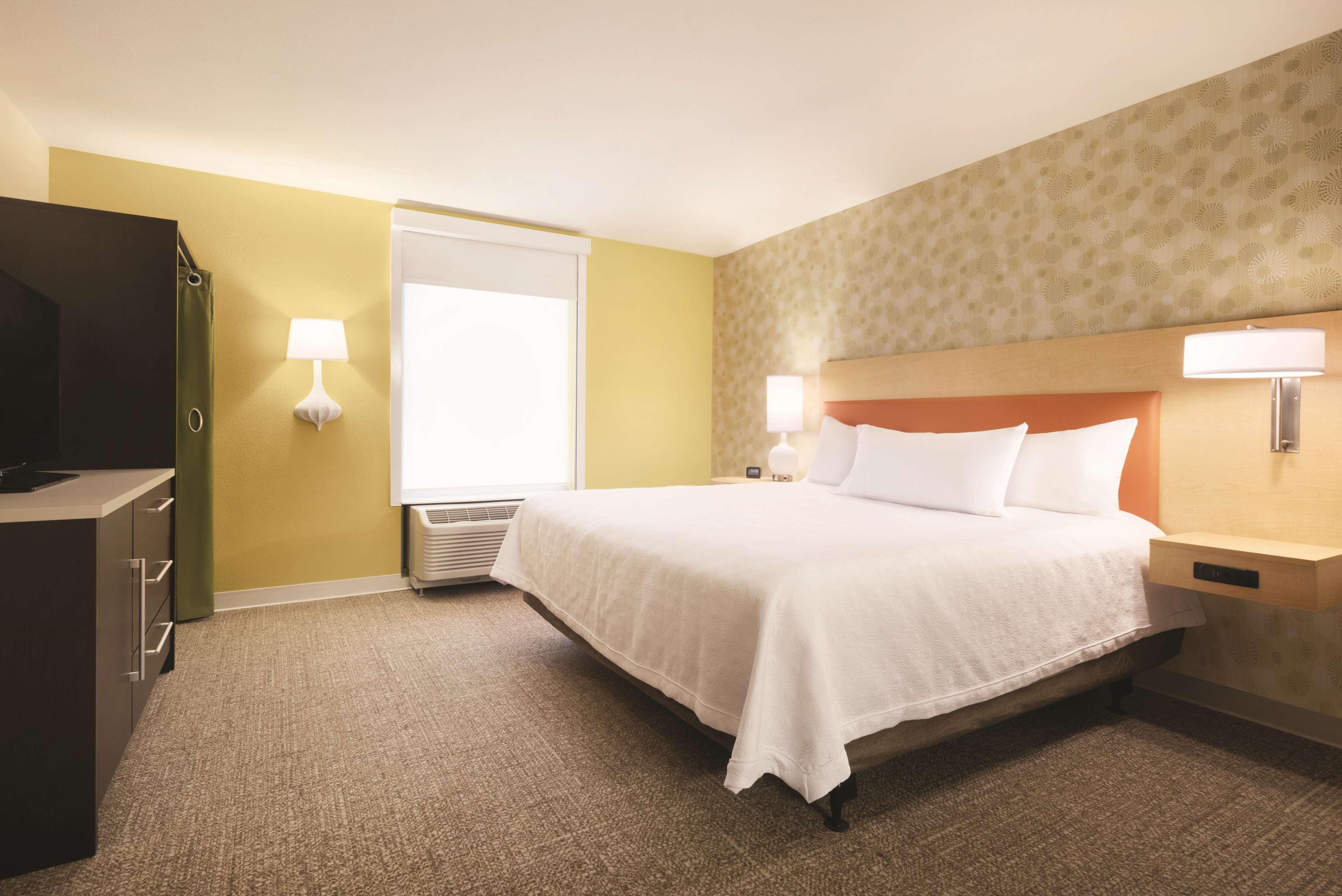 Home2 Suites By Hilton Iowa City Коралвил Екстериор снимка