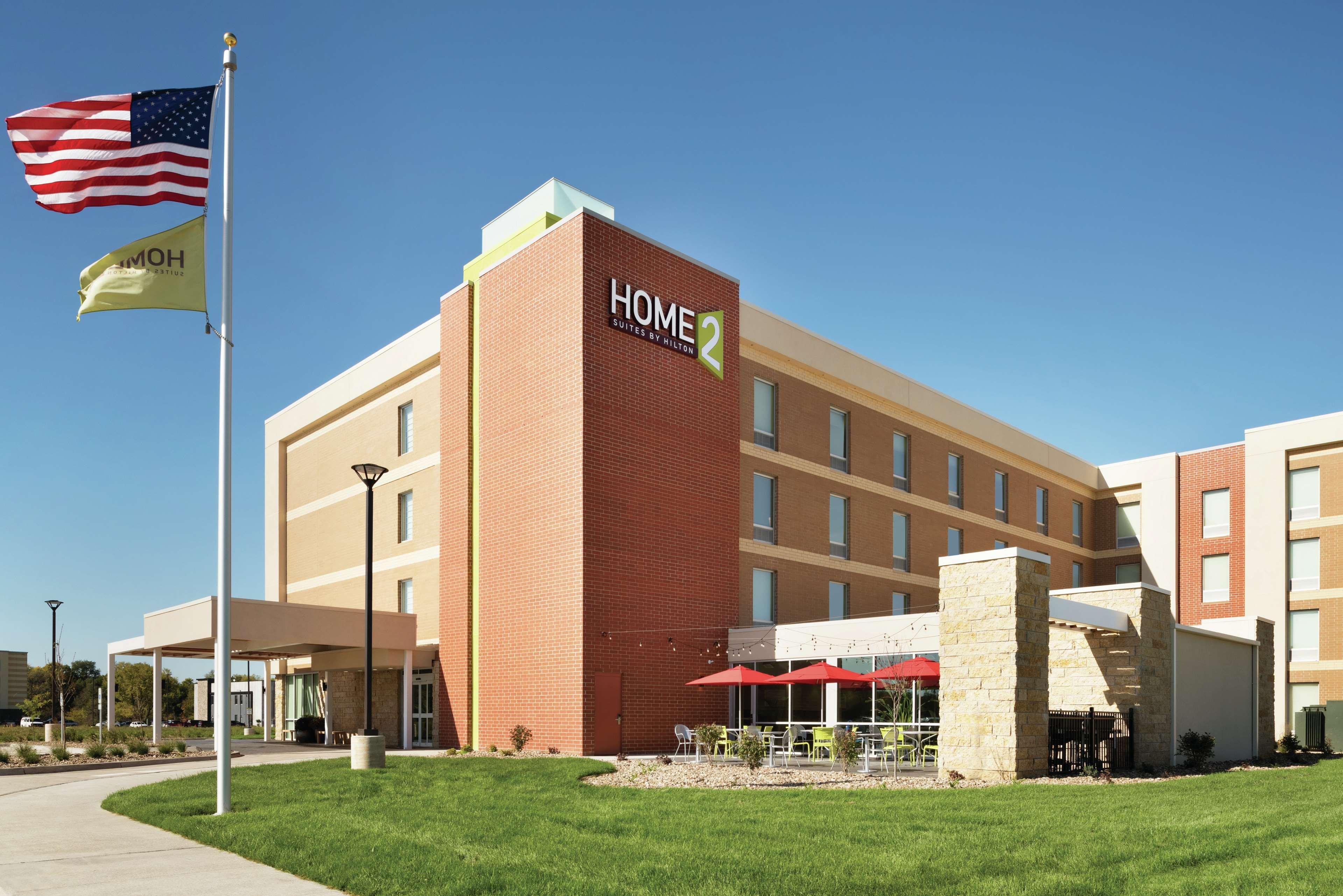 Home2 Suites By Hilton Iowa City Коралвил Екстериор снимка