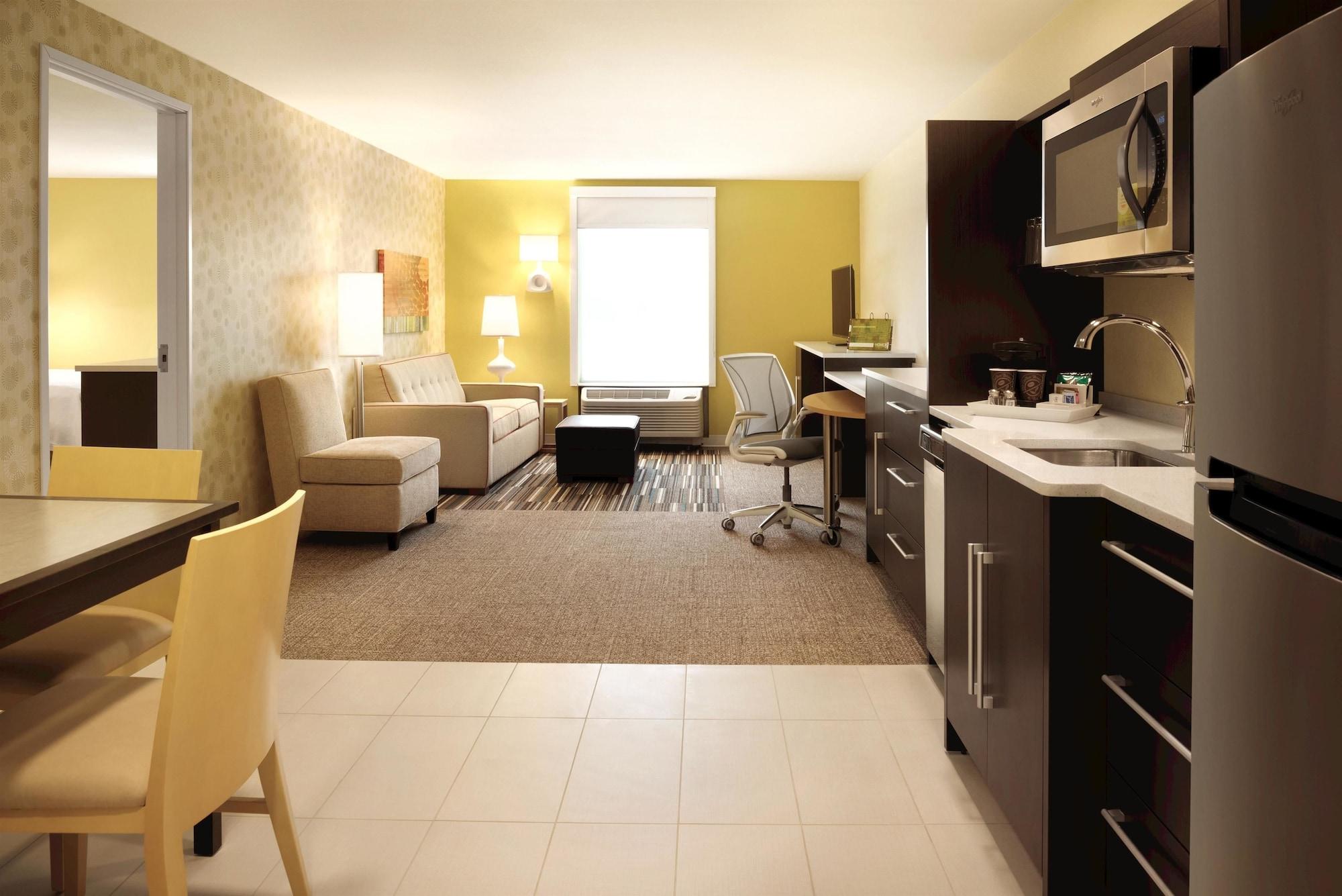 Home2 Suites By Hilton Iowa City Коралвил Екстериор снимка