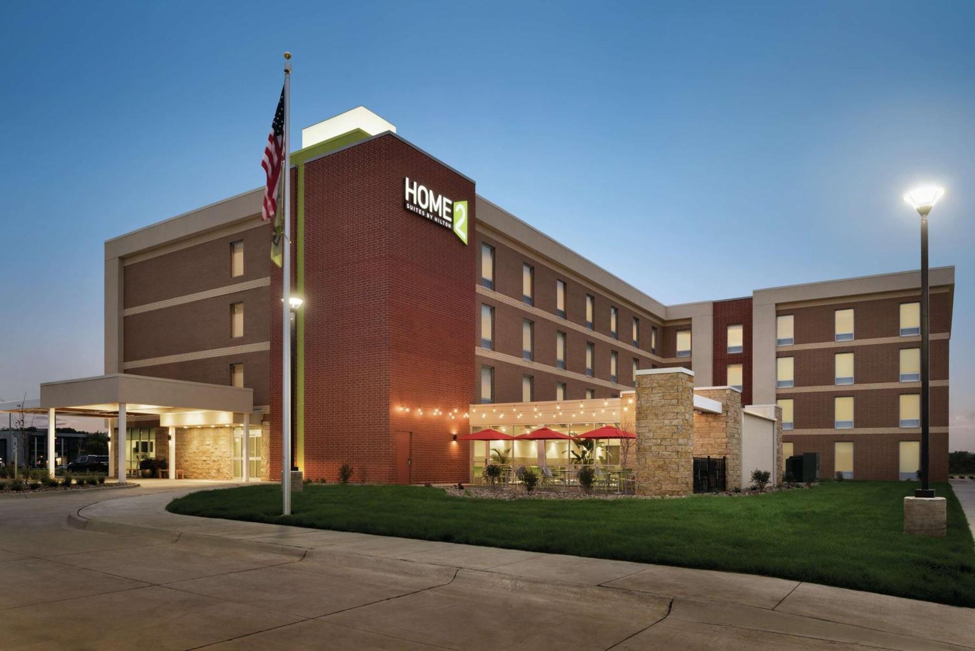 Home2 Suites By Hilton Iowa City Коралвил Екстериор снимка